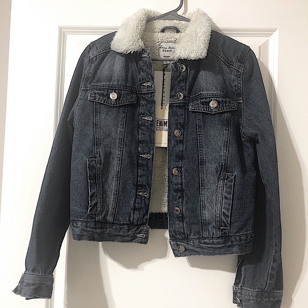 NWT Womens Sherpa Lined Jean Jacket